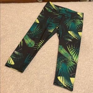 Unique green and yellow fern leaf printed capris